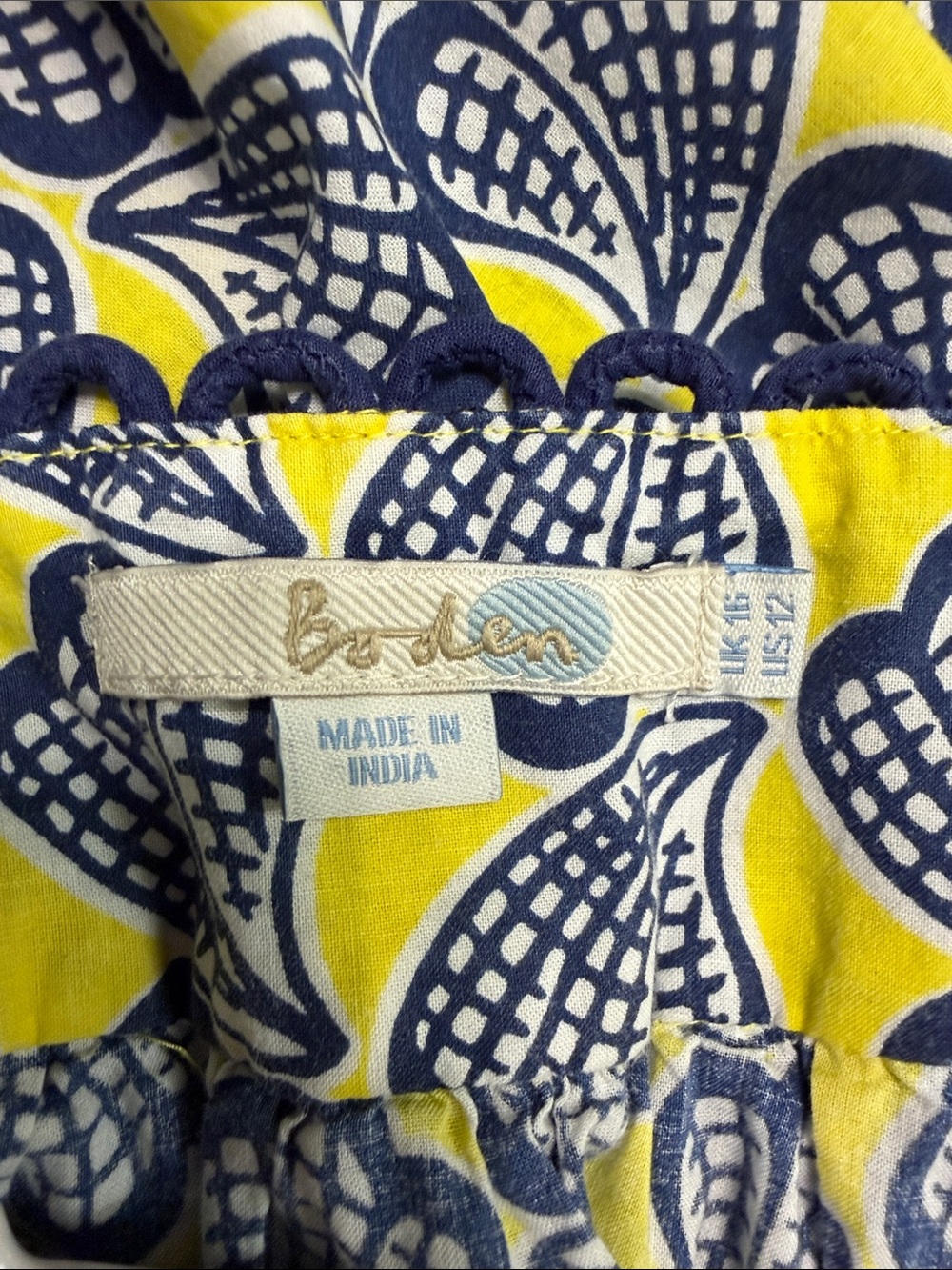 Boden Navy and Yellow Scalloped Square-Neck Tank - Picture 4 of 6